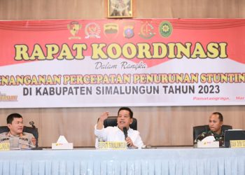 Bupati Simalungun saat Rapat Koordinasi Penanganan Penurunan Stunting di Kabupaten Simalungun bersama Forkopimda.