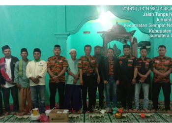 DPC MPI Kecamatan Sidikalang, Kabupaten Dairi kunjungan safari Ramadhan ke Masjid Subussalam sekaligus memberikan bantuan cat ke masjid tersebut.( nawasenanews/ Ist)