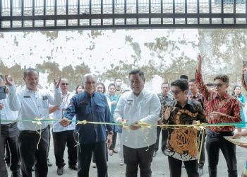 Bupati Dairi meresmikan bengkel praktek SMK Rismaduma Sumbul yang bekerjasama dengan Yamaha.( Nawasenanews/ Ist)