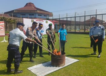 Pemusnahan barang bukti di Kalapas Kelas II A Pematang Siantar.( Nawasenanews/Ist)