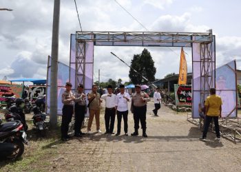 Kabag Ops Polres Dairi dan Kasat Samapta Polres Dairi AKP Tugono, SH memimpin langsung pelaksanaan pengamanan di lokasi MTQ ke 48 Dairi. ( Nawasenanews/ Ist)