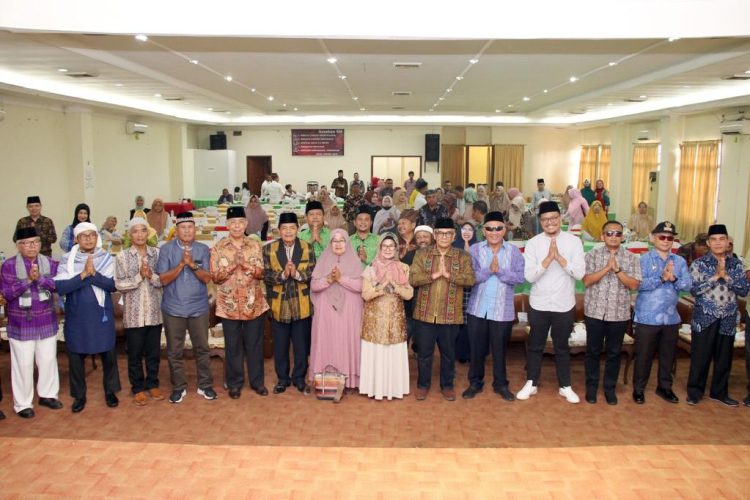 Wali Kota Pematang Siantar menghadiri acara Halalbihalal IKEIS Pematang Siantar dan berpesan agar menjaga toleransi antar umat beragama.(Nawasenanews/ Ist )