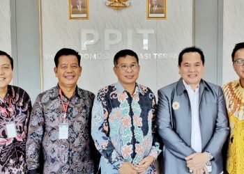 Bupati Simalungun mempromosikan Simalungun saat acara APKASI - Kadin di Batam, Kepulauan Riau hntuk mendatangkan investor ke Simalungun. (Nawasenanews/ Ist)