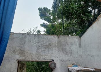 Sebanyak 7 rumah rusak akibat bencana alam angin puting beliung yang terjadi di Huta II Muslimin, Nagori Negeri Bayu Muslimin, Kecamatan Tapian Dolok, Kabupaten Simalungun, yang terjadi Sabtu (10/6/ 2023 ) sekitar pukul 17.30 Wib.( Nawasenanews/ Ist)