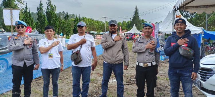 Sukses pada pengamanan IMI National Rally Championship yang berlangsung aman dan kondusif, di Hutan TPL, Kapolres Simalungun dipuji Wagubsu. ( Nawasenanews/ Ist)