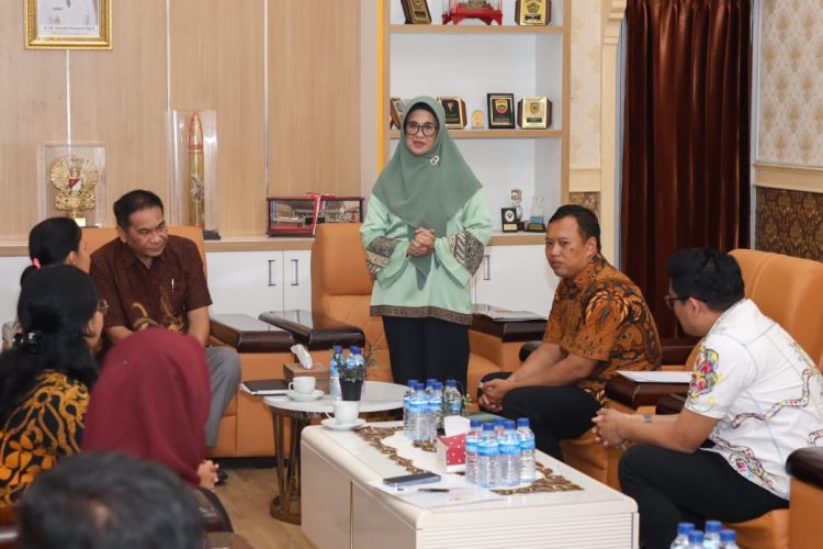 Wali Kota Pematang Siantar berterima kasih kepada tim BPK RI Perwakilan Sumut yang telah melakukan pemeriksaan pendahuluan terhadap pengadaan barang dan jasa tahun 2023. ( Nawasenanews/ Ist)