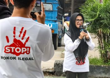 Wali kota Pematang Siantar memberikan arahan dan informasi pentingnya memberantas peredaran rokok ilegal dan peran cukai rokok dalam mendukung pembangunan kota. (Nawasenanews/Ist)