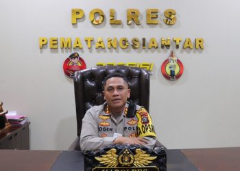 Keterangan Foto : Kapolres Pematang Siantar AKBP Yogen Heroes Baruno SH, SIK, saat mengucapkan terima kasih kepada seluruh pihak dan stakeholder terkait serta masyarakat kota Pematang Siantar atas kondusifnya wilayah Kota Pematang Siantar selama Natal dan Tahun Baru. (Ist)