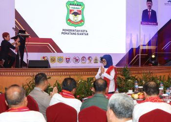 Keterangan Foto : dr Susanti saat menghadiri Pra Musrenbang Provinsi Sumut zona dataran tinggi yang diselenggarakan di Tanah Karo.(Ist)