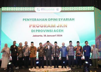Direktur Utama BPJS Kesehatan, Ghufron Mukti foto bersama saat acara DPS BPJS Kesehatan sampaikan opini syariah program JKN di Aceh, Kamis, ( 18/ 1/2024).( Nawasenanews/ Ist)