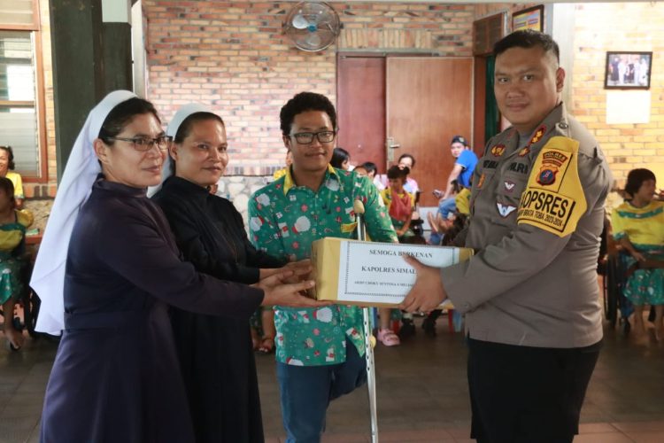 Kapolres AKBP Choky Sentosa Meliala, SIK SH MH melaksanakan kegiatan bakti sosial yang bertempat di Pusat Rehabilitasi Disabilitas Fisik Harapan Jaya, pada hari Jumat, (19 /1/2024). ( Nawasenanews / Ist)