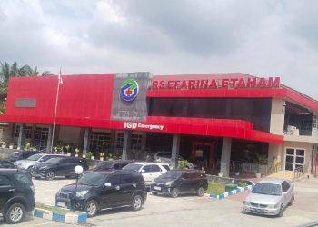 Keterangan Foto : Rumah Sakit (RS) Efarina Etaham Pematangsiantar.