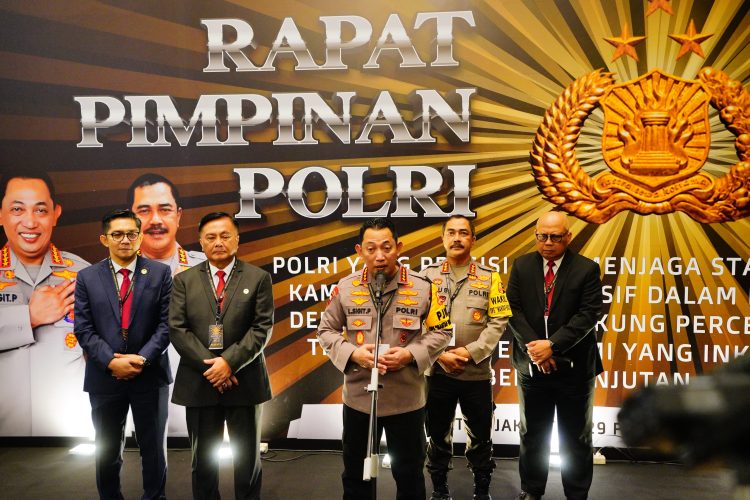 Keterangan Foto : Kapolri Jenderal Listyo Sigit Prabowo saat memastikan bahwa akan menindaklanjuti instruksi serta pengarahan dari Presiden Joko Widodo (Jokowi) dalam Rapat Pimpinan (Rapim) TNI-Polri 2024.(Ist)