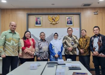 Wali Kota Pematangsiantar foto bersama Direktur Sarana Perdagangan Kemendag usai audiensi dan konsultasi tentang revitalisasi Pasar Horas.( Nawasenanews/ Ist)