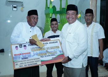 Keterangan Foto : Wabup Taufik ZA saat Safari Ramadhan 1445 H di Masjid Ihkwanul Yaqin Silo Binto Silo Laut.(Ist)