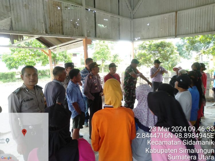 Polsek Parapat bersama Forkopimca saat patroli skala besar melakukan penelusuran atas berita yang menyebut maraknya judi toto gelap di Parapat.( Nawasenanews/ Ist)