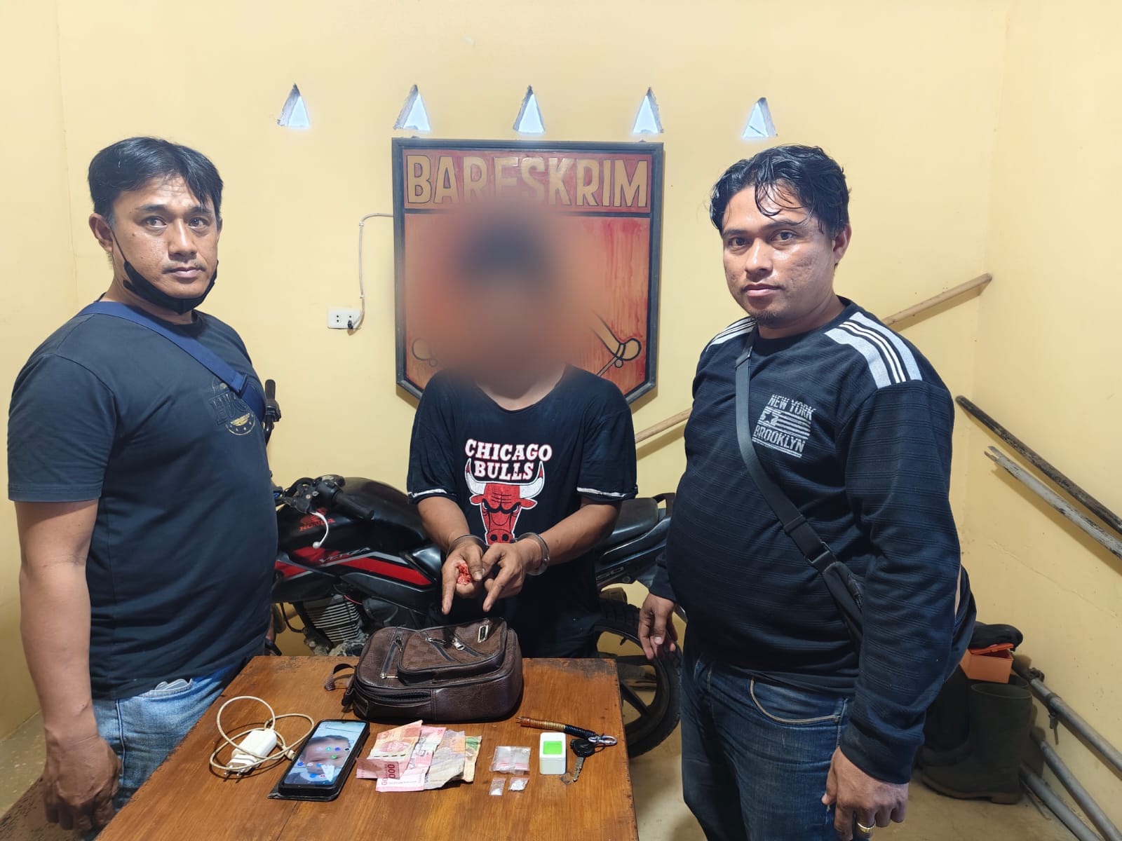 Tersangka berinisial HS (31),  warga Huta I Parlakitangan, Nagori Sordang Baru, Kecamatan Ujung Padang yang diamankan Polsek Bosar Maligas.(Nawasenanews/ Ist)