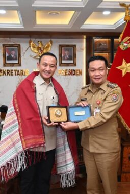 Bupati Humbahas perkuat Sinergi dan Kolaborasi dengan Pemerintah Pusat dalam Audiensi kepada Sekretaris Militer Presiden RI 