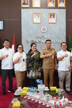 GEKIRA Salurkan Bantuan Sosial ke Humbang Hasundutan